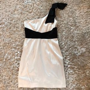 One shoulder satin dress